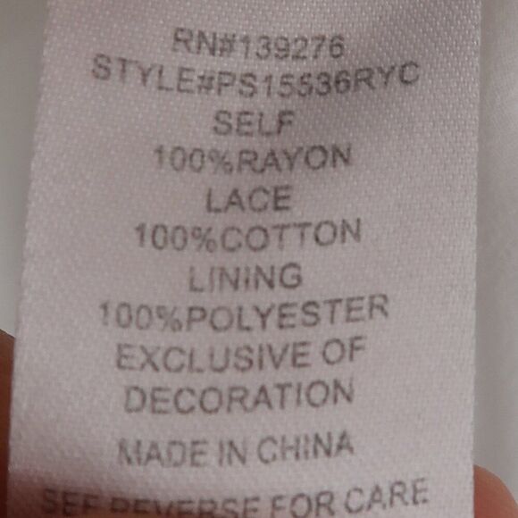 PALE SKY WHITE SHORT SLEEVE ROUND NECK LACE TOP SIZE SMALL - Picture 3 of 7